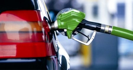 Akaryakıta çifte zam! Benzin 7 liranın üstüne çıktı