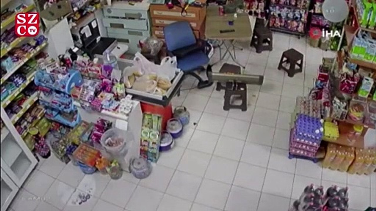 Sultangazi’de göz göre göre hırsızlık kameralara yansıdı