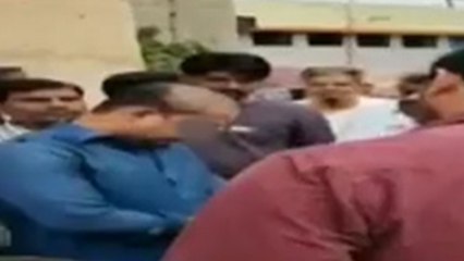 फेसबुक पर शख्‍स ने उद्धव ठाकरे के खिलाफ लिखा अपशब्‍द, शिवसैनिकों ने पिटाई कर मुंडन कराया