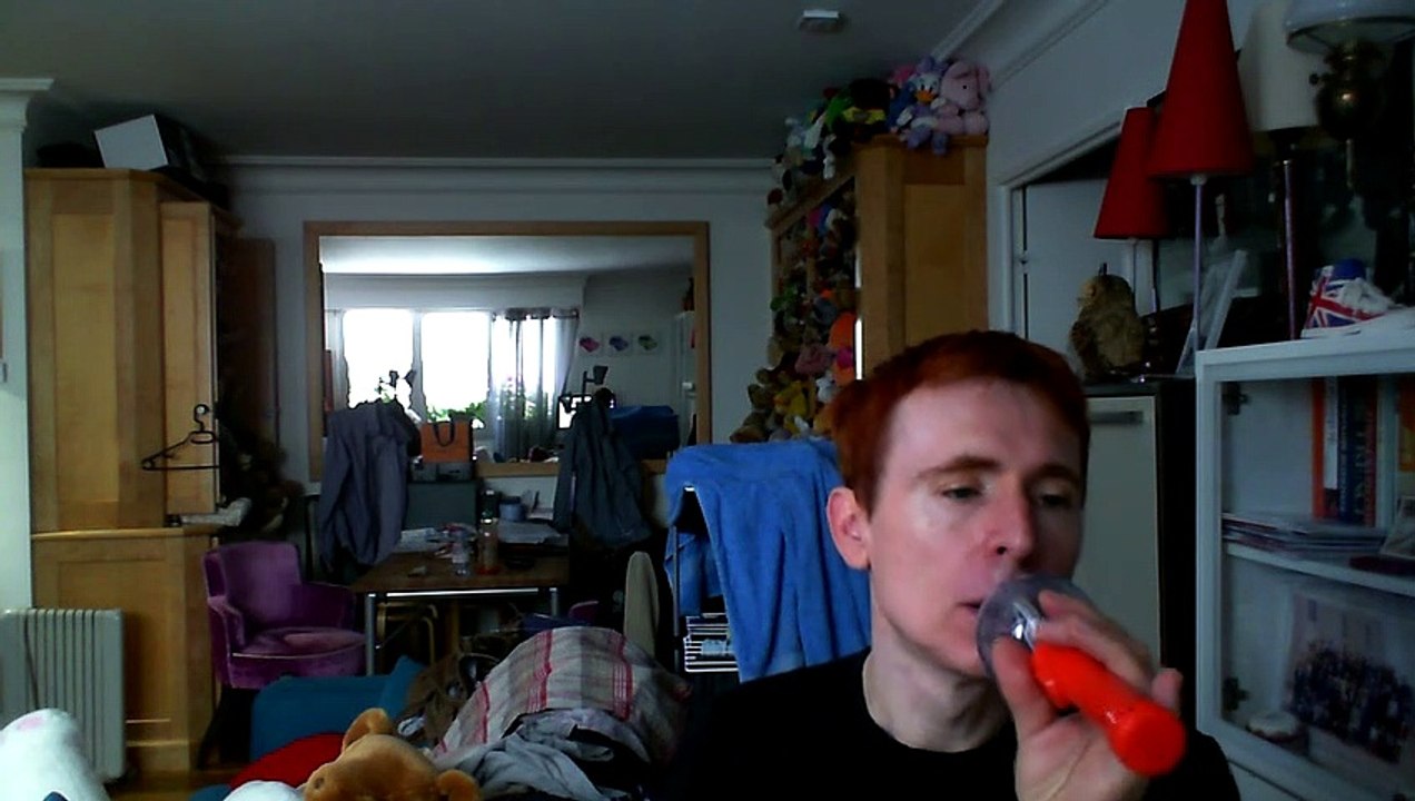 Wiwi égratigne "come" de Frédéric Lo & Elli Medeiros