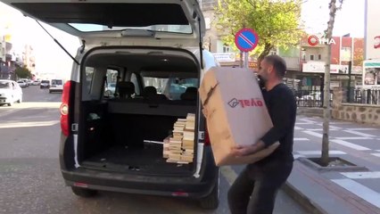 Öğretmenler topladıkları kitaplarla mahkumlar için kütüphane kurdu