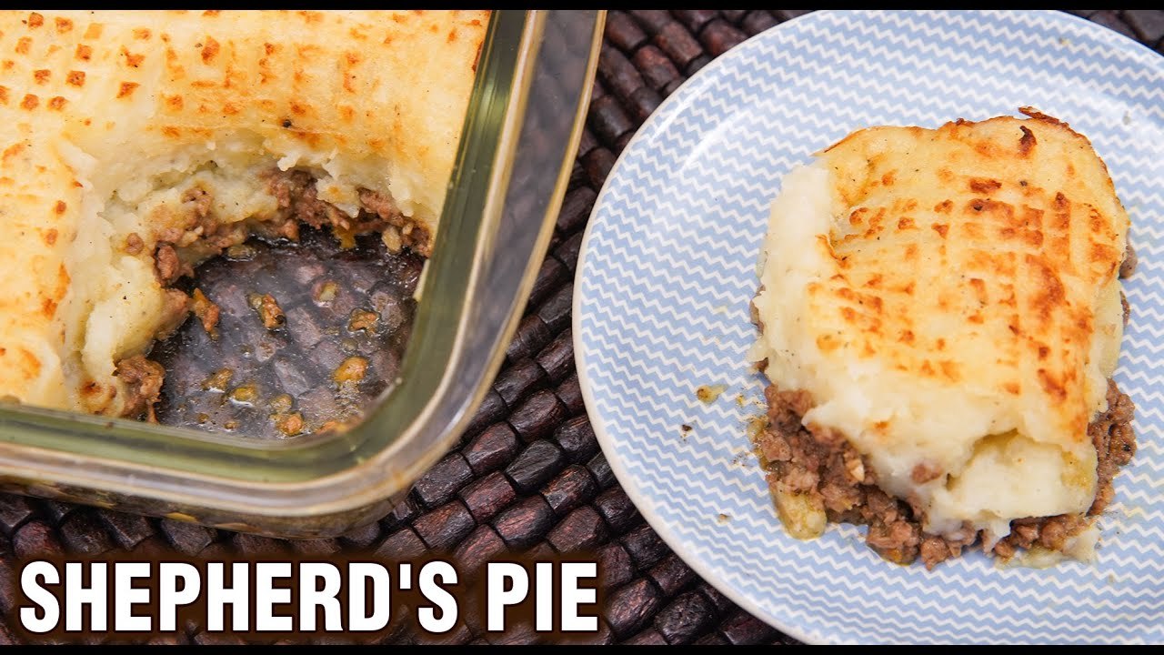 Classic Shepherds Pie | Cottage Pie | How To Make Meat Potato Pie | Christmas Special Recipe |Tarika