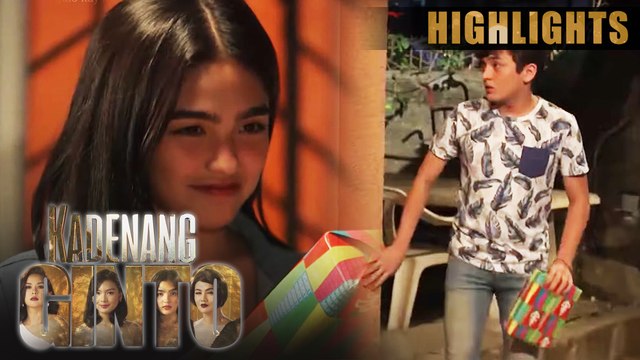 Mikoy, palihim na ibinigay ang kanyang regalo kay Marga | Kadenang Ginto