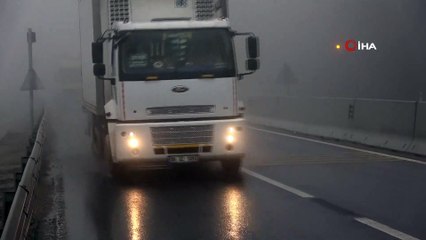 Bolu Dağı’nda Yoğun Sis ve Yağmur Etkili Oluyor