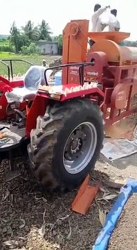 Massey Ferguson New Smart Series 9500 58Hp Tractor Demo With Thresher Machine or Hadamba