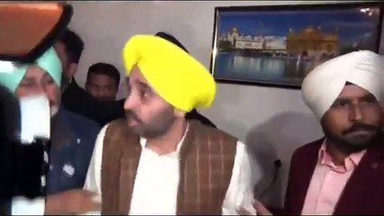 Bhagwant Mann gets into scuffle after journalist asks question in Chandigarh