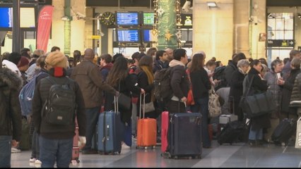 France strikes disrupt travels during Christmas holiday