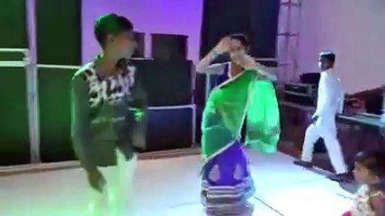 मै तो दर्शन की प्यासी। Devi Bhajan Main To Darshan Ki Pyasi। भाई बहन का डांस।