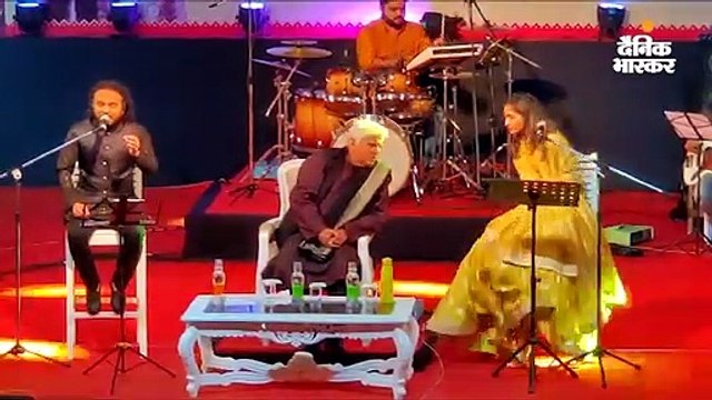 जावेद अख्तर बोले, गाना पेड़ पर तो लटका मिलता नहीं, बनाया जाता है और हर गीत के पीछे होती है एक कहानी