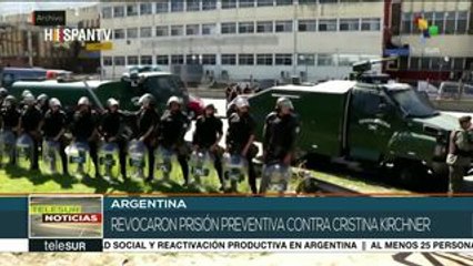 Revocan prisión preventiva a la expdta argentina Cristina Fernández