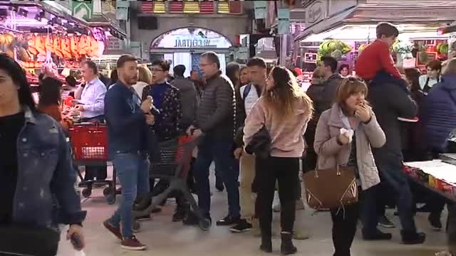 Los mercados, llenos el día de Nochebuena
