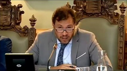 El alcalde machista y socialista de Valladolid, Óscar Puente, se burla de una edil de C’s porque trabajó de dependienta