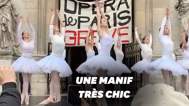 Contre la réforme des retraites, la performance des danseuses devant l'Opéra de Paris