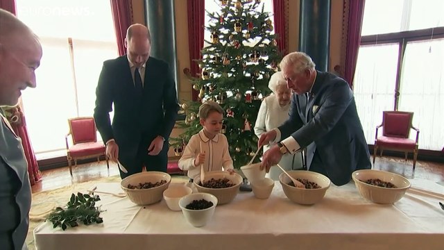 İngiltere Kraliçesi II. Elizabeth'in eşi Prens Philip, hastaneden taburcu oldu