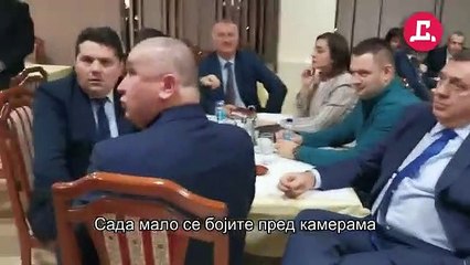 DODIK PSUJE MAJKU STANIVUKOVIĆU u skupštinskom restoranu!