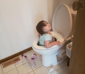 Los niños hacen estas cosas cuando creen que nadie los mira…