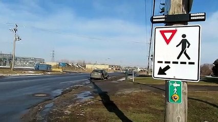 Panneaux clignotants à Delson