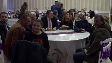 "Çocuklar üşümesin" diye sahne aldılar