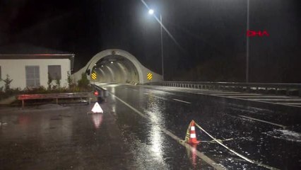 Göksun karayolu 'kar' nedeniyle kapandı