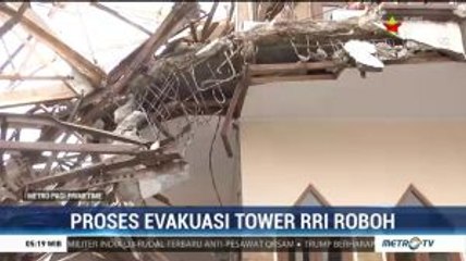 Proses Evakuasi Tower RRI yang Roboh Masih Berlangsung
