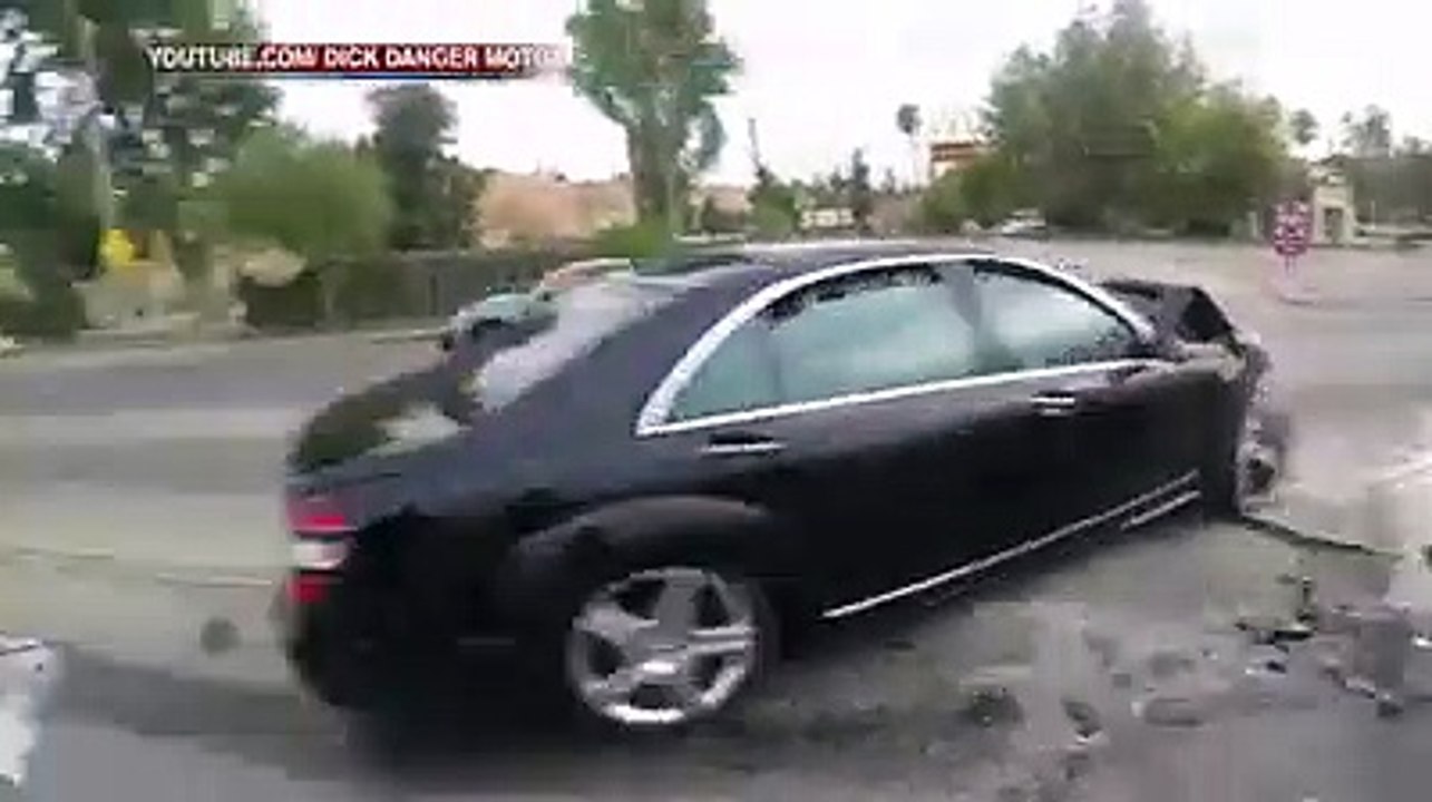 Impresionante persecución de un motorista a un coche que se daba a la fuga tras un accidente