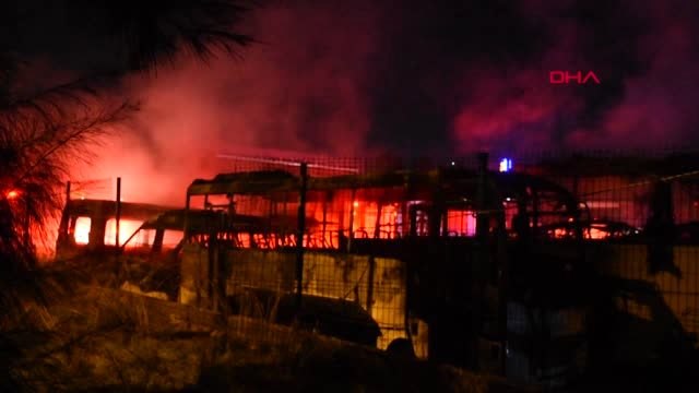 Servis bakım alanında yangın: 6 araç hasar gördü
