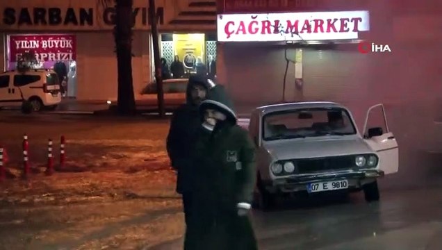 Sağanak Yağış Nedeniyle Sulama Kanalı Taştı, Ana Yol Sular Altında Kaldı