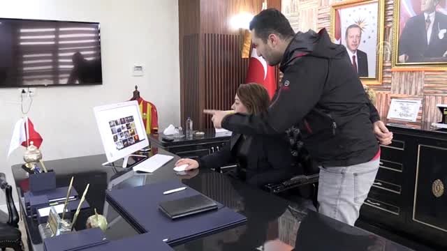 Malatya Turgut Özal Üniversitesi Rektörü Karabulut, AA'nın Yılın Fotoğrafları nı oyladı