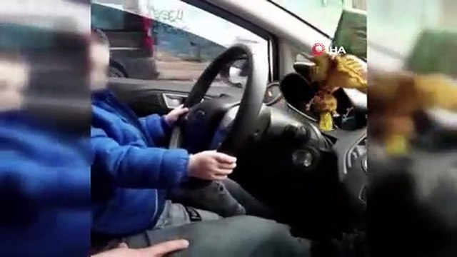 İstanbul'da küçük çocuğa otomobil kullandıran sürücü sosyal medyada büyük tepki topladı