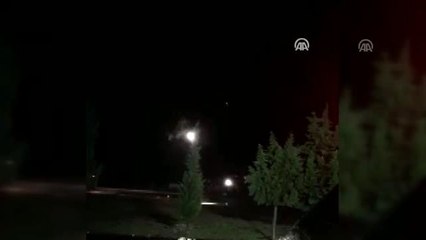 Adana'da sağanak nedeniyle araçta mahsur kalanlar helikopterle kurtarıldı