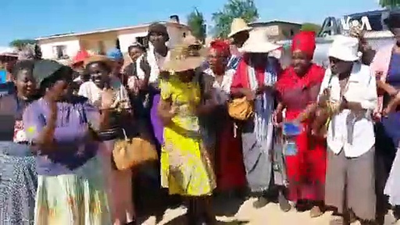 Senior Citizens in Zimbabwe Receive Goodies for Christmas