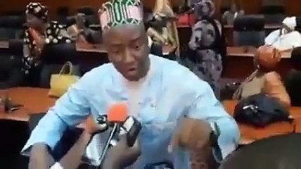 Pour des primes non payées,le député Cellou Baldé de l'UFDG  crache sur le président de l'Assemblée Nationale Kory Kondiano