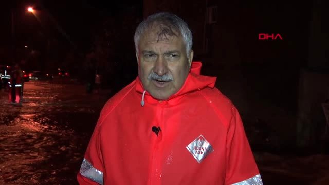 Adana başkan karalar, selden mağdur olan vatandaşların kurtarılması operasyonlarına katıldı