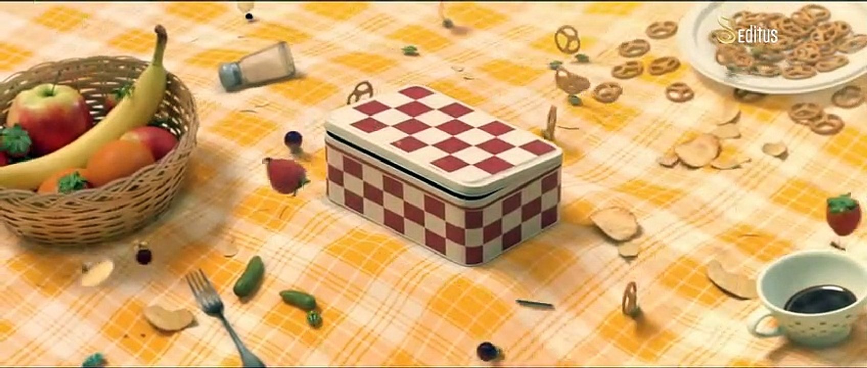 Minuscule Trailer HR