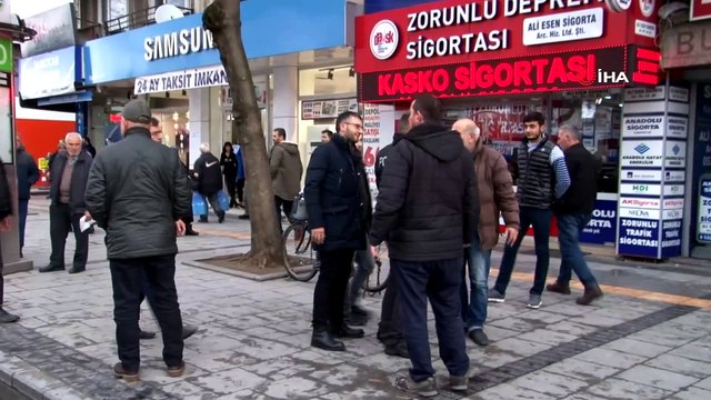 Dolmuşçuların yol verme kavgasına polis müdahale etti