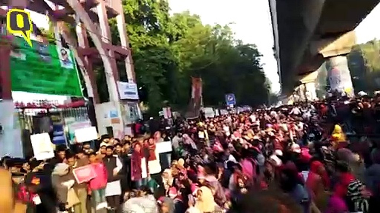 Christmas Amid CAA Protests: Jamia Students Cel...