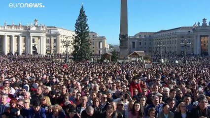 Natale: guerre e migranti nel messaggio del Papa