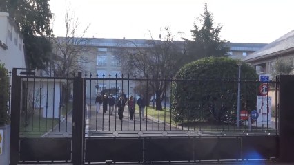 Urdangarin y la Infanta Cristina pasean por Vitoria