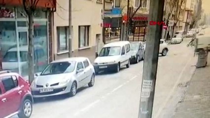 Bisiklet sürücüsü saniyelerle kurtuldu