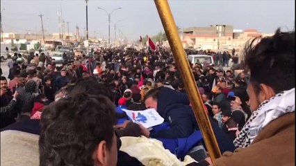 Cortejo fúnebre e incêndios no Iraque