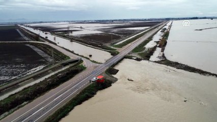 Sağanak hayatı olumsuz etkiliyor - ADANA