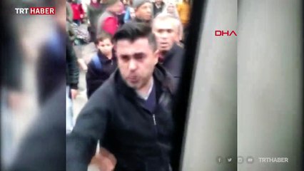 İçi yolcu dolu İETT otobüsüne saldırdılar