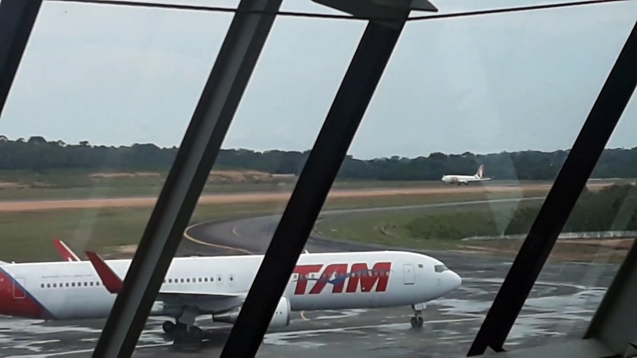 Fazendo planespotting no Mirante do Aeroporto de Manaus em 21/12/2019