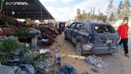 Batalha por Trípoli faz milhares de refugiados
