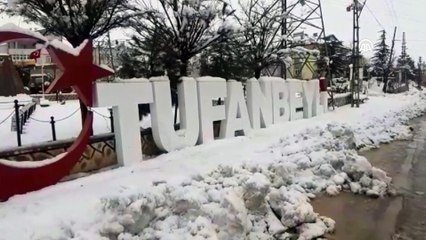 Tufanbeyli ilçesinde kar yağışı hayatı olumsuz etkiliyor - ADANA