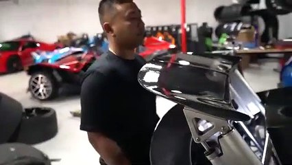 ¿Sabes por qué cambiar el aceite al Bugatti Veyron es un auténtico dolor de cabeza?