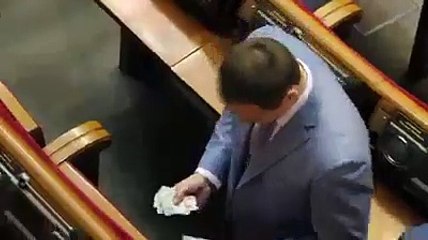 Talegón hace el ridículo al tragarse un bulo y verse pillada