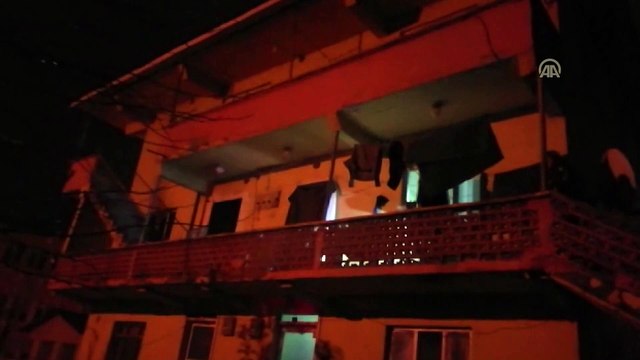 Düzce'de bir evde çıkan yangın söndürüldü