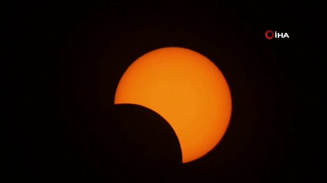 - Tayland'da “Halkalı Güneş Tutulması” görsel şölen oluşturdu