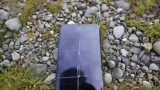 Esto es lo que pasa cuando lanzas un iPhone dentro una planta nuclear abandonada